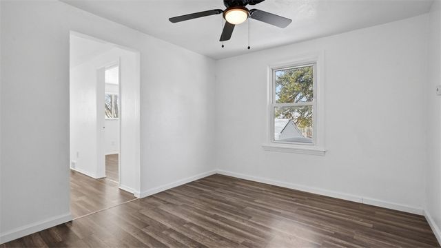 652 Riverview Dr, Dravosburg, PA 15034