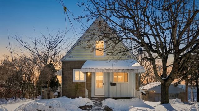 652 Riverview Dr, Dravosburg, PA 15034