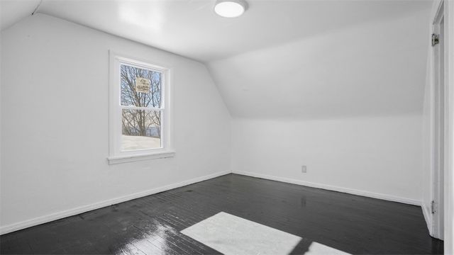 652 Riverview Dr, Dravosburg, PA 15034