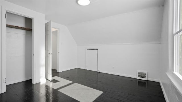 652 Riverview Dr, Dravosburg, PA 15034