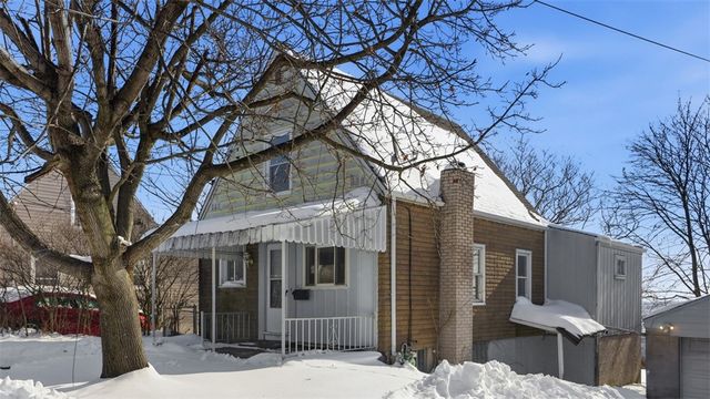 652 Riverview Dr, Dravosburg, PA 15034