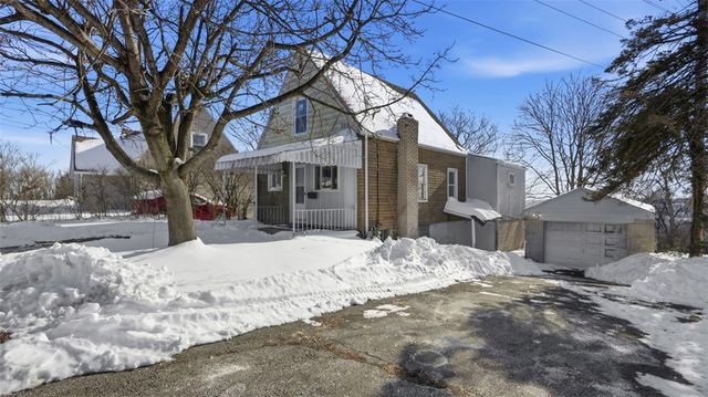 652 Riverview Dr, Dravosburg, PA 15034