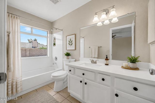 10237 W WINDSOR Boulevard, Glendale, AZ 85307