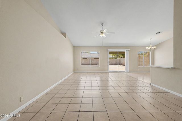 10237 W WINDSOR Boulevard, Glendale, AZ 85307