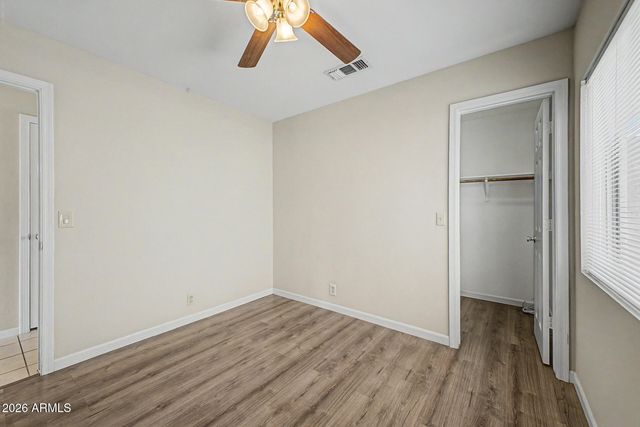 10237 W WINDSOR Boulevard, Glendale, AZ 85307