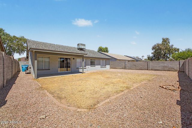 10237 W WINDSOR Boulevard, Glendale, AZ 85307