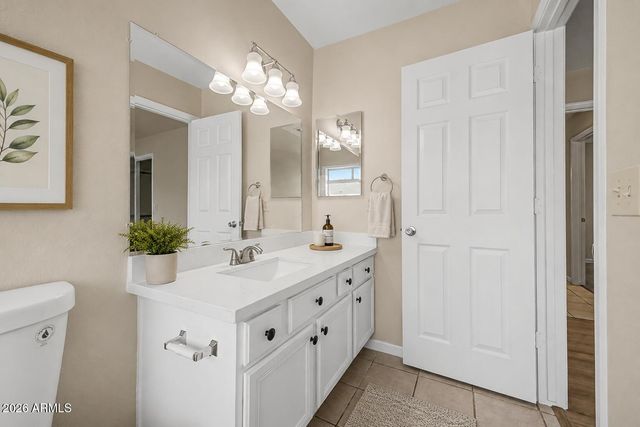 10237 W WINDSOR Boulevard, Glendale, AZ 85307