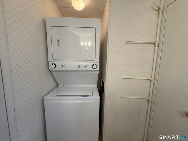 21 Harvey Drive, Old Saybrook, CT 06475