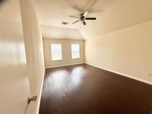 3906 Teal Run Meadows Drive, Fresno, TX 77545