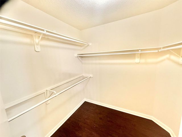3906 Teal Run Meadows Drive, Fresno, TX 77545