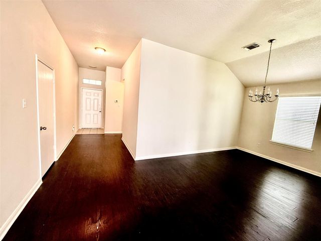 3906 Teal Run Meadows Drive, Fresno, TX 77545