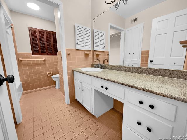 8310 DUDLEY DR, San Antonio, TX 78230