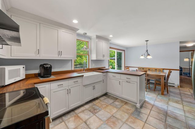 42 Indian Hill Road, Chatham, MA 02633
