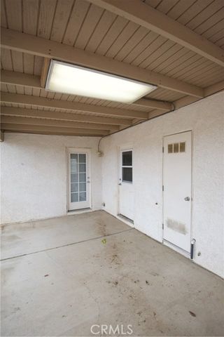 17482 Walnut, Hesperia, CA 92345