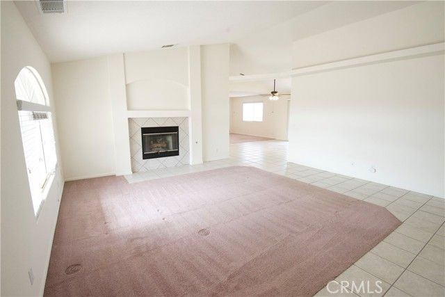 17482 Walnut, Hesperia, CA 92345