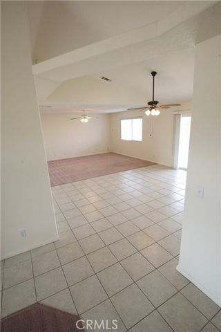 17482 Walnut, Hesperia, CA 92345