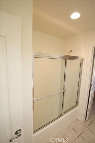 17482 Walnut, Hesperia, CA 92345