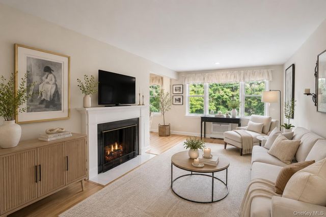 120 Morris Avenue b5, Rockville Centre, NY 11570