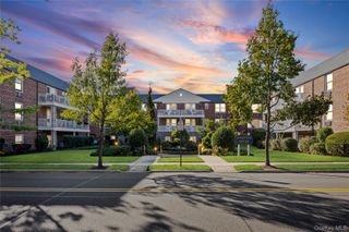 120 Morris Avenue b5, Rockville Centre, NY 11570