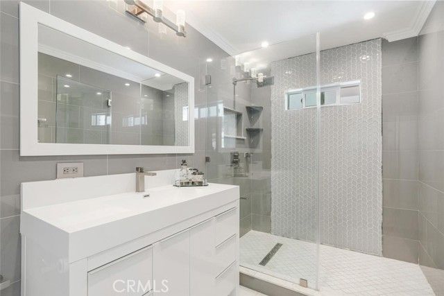 22301 Michale Street, West Hills (los Angeles), CA 91304