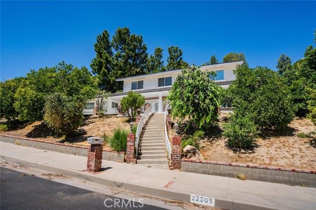 22301 Michale Street, West Hills (los Angeles), CA 91304