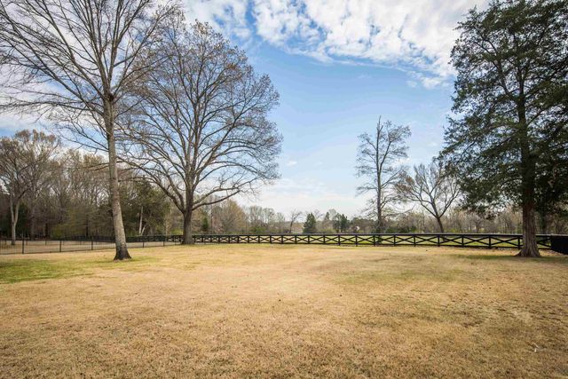 255 RIDGEWOOD DR, Piperton, TN 38017