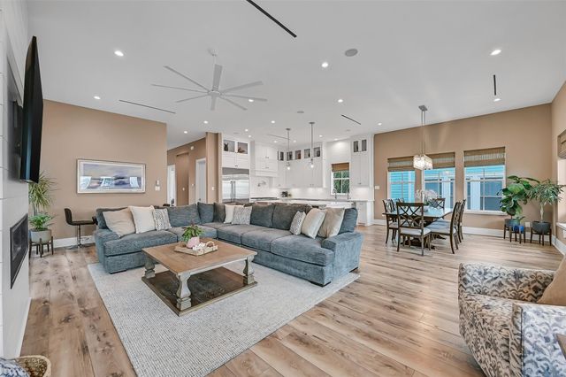3823 Conch, Galveston, TX 77554