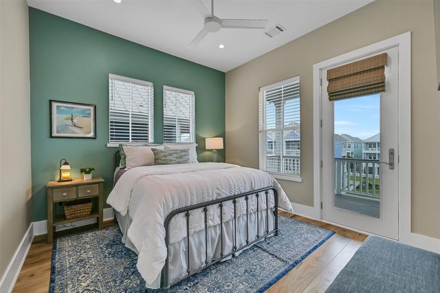 3823 Conch, Galveston, TX 77554