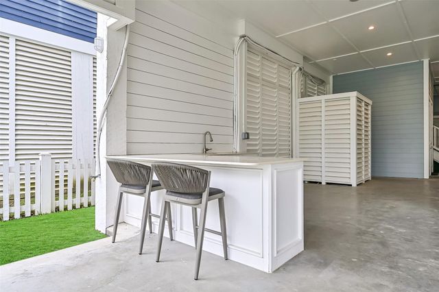 3823 Conch, Galveston, TX 77554