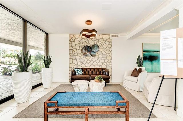 1 BENJAMIN FRANKLIN DRIVE 3, Sarasota, FL 34236