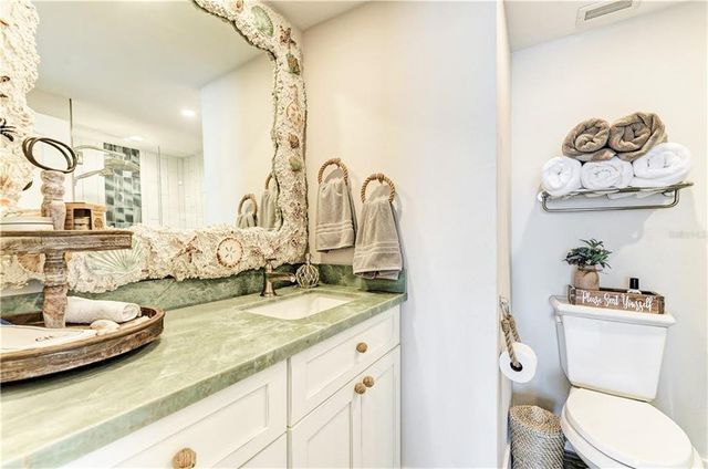 1 BENJAMIN FRANKLIN DRIVE 3, Sarasota, FL 34236