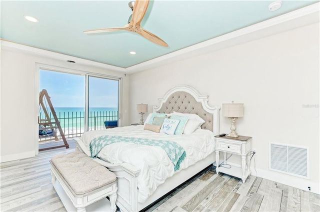 1 BENJAMIN FRANKLIN DRIVE 3, Sarasota, FL 34236