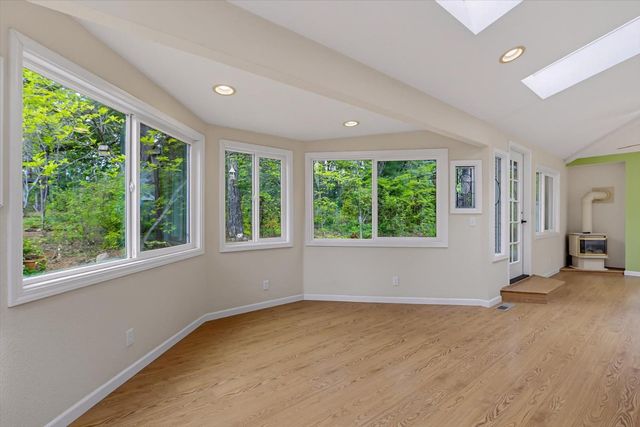 16800 Scott Way, Grass Valley, CA 95949