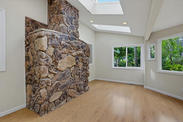 16800 Scott Way, Grass Valley, CA 95949