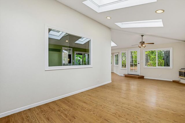 16800 Scott Way, Grass Valley, CA 95949