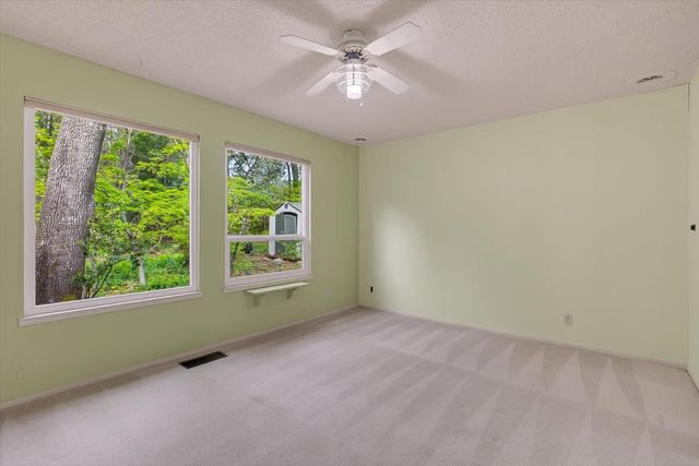 16800 Scott Way, Grass Valley, CA 95949