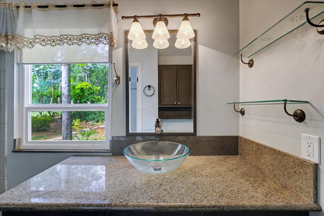 16800 Scott Way, Grass Valley, CA 95949