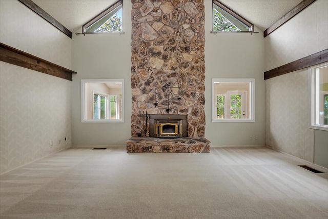 16800 Scott Way, Grass Valley, CA 95949