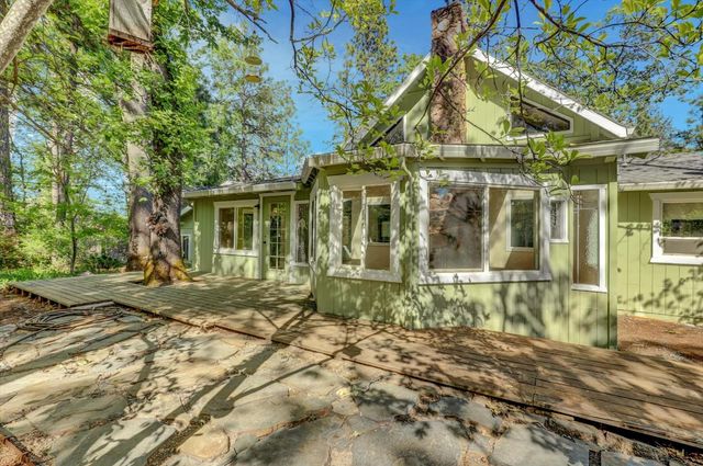 16800 Scott Way, Grass Valley, CA 95949