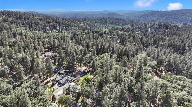 16800 Scott Way, Grass Valley, CA 95949