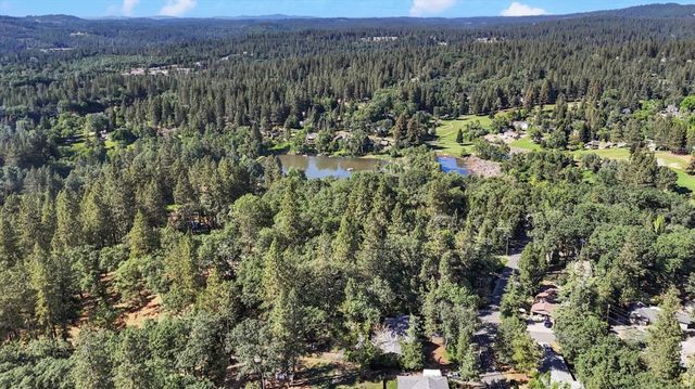 16800 Scott Way, Grass Valley, CA 95949