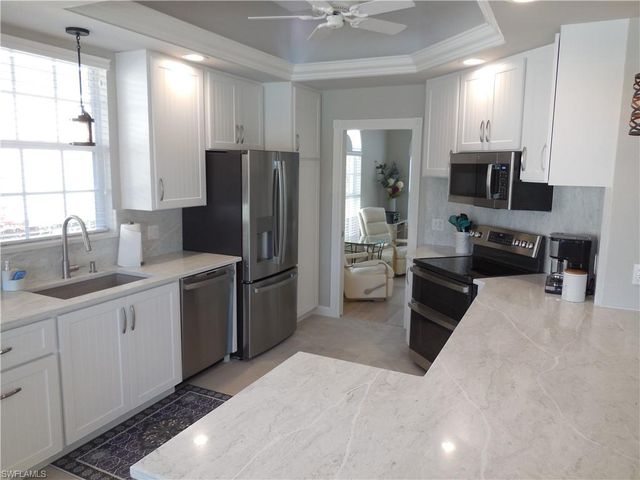 3900 Valentia WAY, Naples, FL 34119