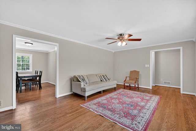 6727 NEWINGTON RD, Lorton, VA 22079