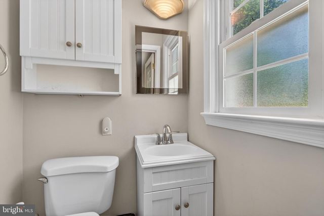 6727 NEWINGTON RD, Lorton, VA 22079