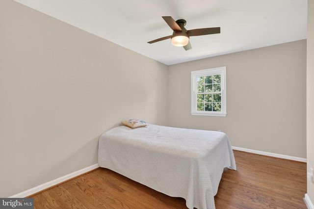 6727 NEWINGTON RD, Lorton, VA 22079