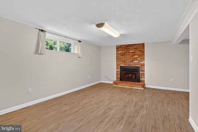 6727 NEWINGTON RD, Lorton, VA 22079