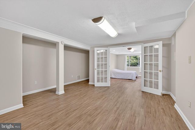 6727 NEWINGTON RD, Lorton, VA 22079