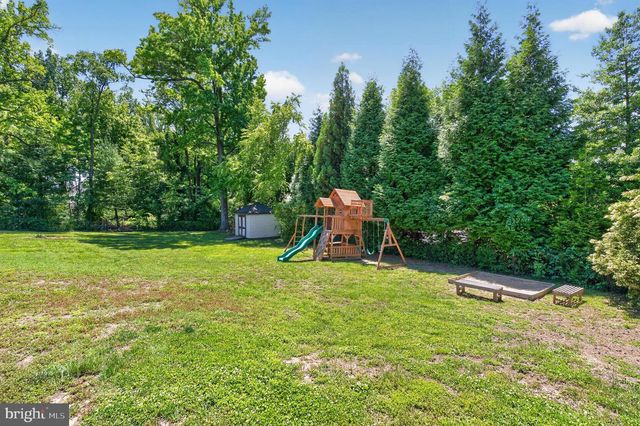 6727 NEWINGTON RD, Lorton, VA 22079