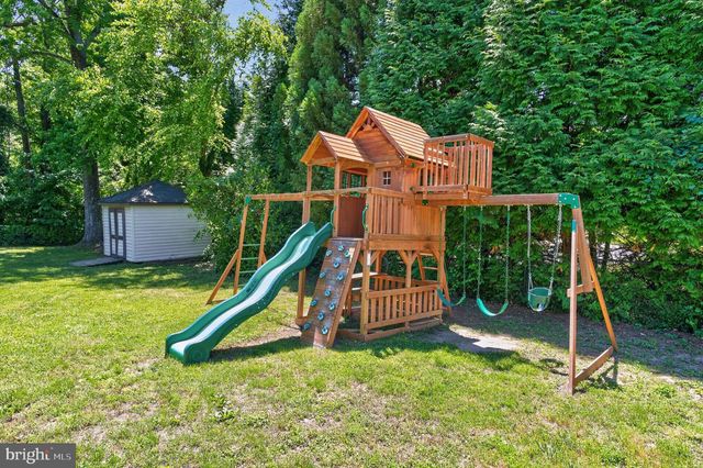 6727 NEWINGTON RD, Lorton, VA 22079