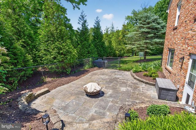 6727 NEWINGTON RD, Lorton, VA 22079